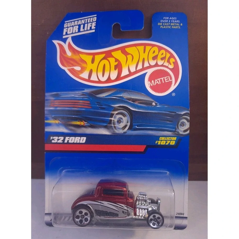 Hot Wheels 1932 Ford Collector 1070 Red Silver Frankies Garage 1998 Diecast Car